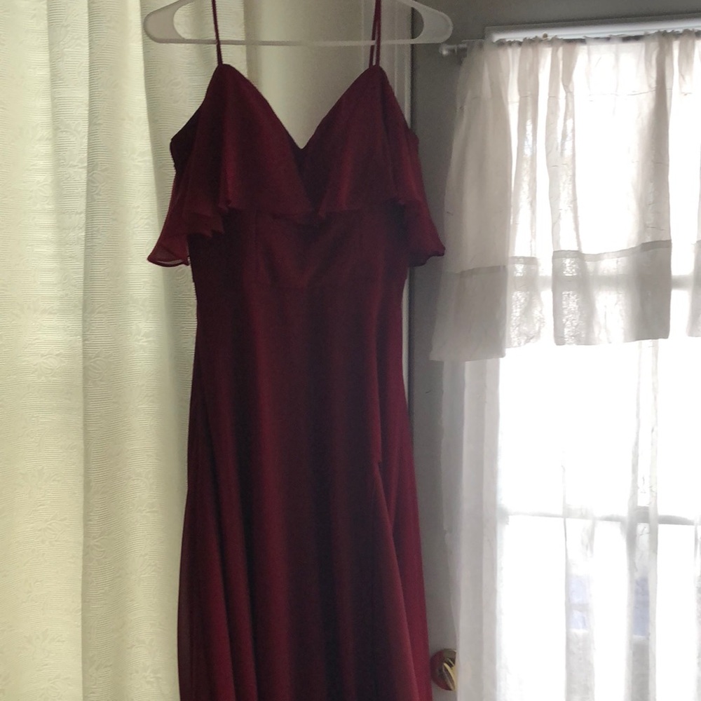 Selling a bridesmaid dress